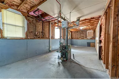 34 Roberts Street, Mastic, NY 11950 - Photo 11