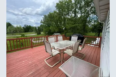 32 Louise Lane, Hopewell Junction, NY 12533 - Photo 3