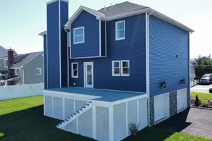 851 W Bay Dr, West Islip, NY 11795 - Photo 15