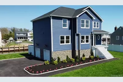 851 W Bay Drive, West Islip, NY 11795 - Photo 5
