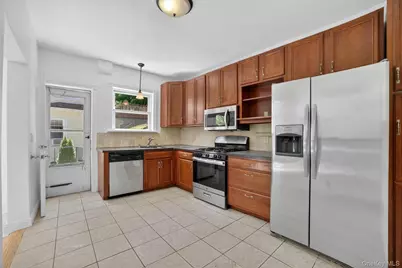 15 Desmond Avenue, Bronxville, NY 10708 - Photo 19