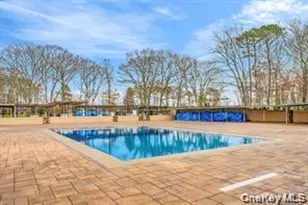 368 Woodbridge Dr, Ridge, NY 11961 - Photo 23