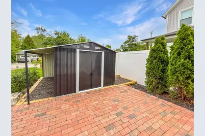 21 Prime Avenue #1, Huntington, NY 11743 - Photo 3