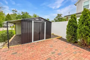 21 Prime Ave, Huntington, NY 11743 - Photo 3
