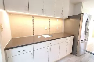 142-05 Roosevelt Ave, Flushing, NY 11354 - Photo 9
