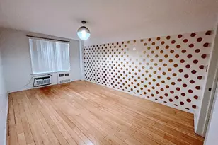 142-05 Roosevelt Ave, Flushing, NY 11354 - Photo 11