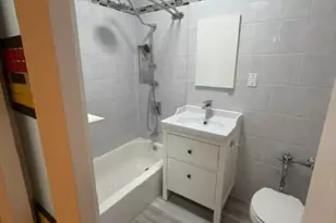142-05 Roosevelt Ave, Flushing, NY 11354 - Photo 9