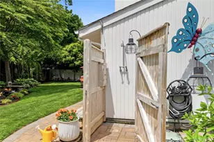16 Wildwood Ct, East Islip, NY 11730 - Photo 41