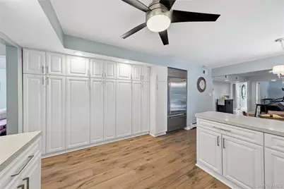 16 Wildwood Court, East Islip, NY 11730 - Photo 21