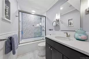 16 Wildwood Ct, East Islip, NY 11730 - Photo 33
