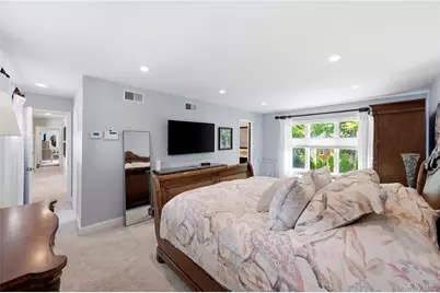 16 Wildwood Court, East Islip, NY 11730 - Photo 35