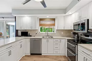 16 Wildwood Ct, East Islip, NY 11730 - Photo 19