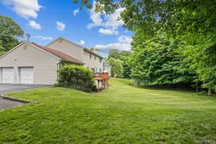 34 Marietta Dr, Pomona, NY 10970 - Photo 5