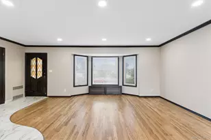 3962 Hahn Ave, Bethpage, NY 11714 - Photo 15
