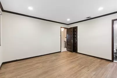 3962 Hahn Avenue, Bethpage, NY 11714 - Photo 25