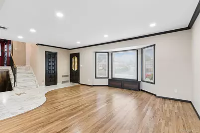 3962 Hahn Avenue, Bethpage, NY 11714 - Photo 13