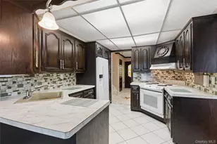 3962 Hahn Ave, Bethpage, NY 11714 - Photo 19