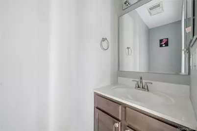 103 Hampton Avenue, Mastic, NY 11950 - Photo 15