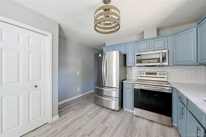 103 Hampton Avenue, Mastic, NY 11950 - Photo 11