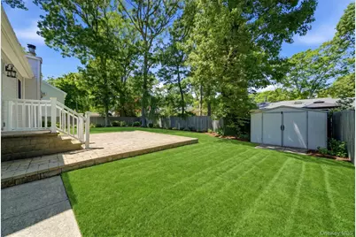 103 Hampton Avenue, Mastic, NY 11950 - Photo 25