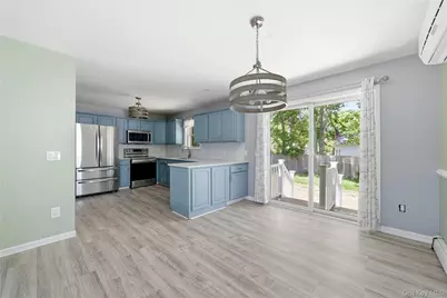103 Hampton Avenue, Mastic, NY 11950 - Photo 7