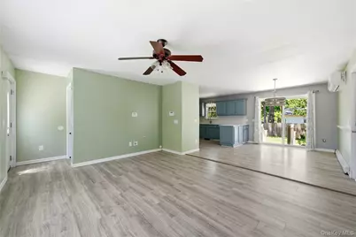 103 Hampton Avenue, Mastic, NY 11950 - Photo 5