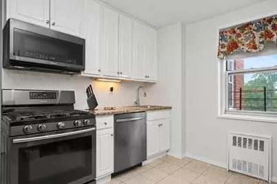 7 Balint Drive #510, Yonkers, NY 10710 - Photo 5