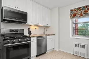 7 Balint Dr, Yonkers, NY 10710 - Photo 5
