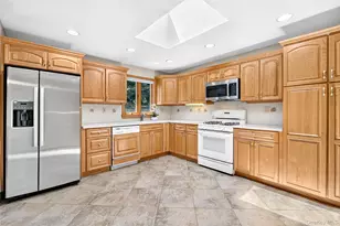81 Poplar St, Nanuet, NY 10954 - Photo 9