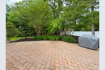 32 4th Avenue, Rocky Point, NY 11778 - Photo 33