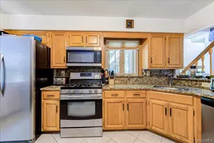 31 Dogwood Hills Rd, Newburgh, NY 12550 - Photo 15