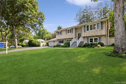 115 Clarendon Road, Ronkonkoma, NY 11779 - Photo 45