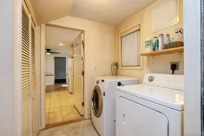115 Clarendon Road, Ronkonkoma, NY 11779 - Photo 23