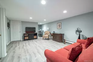 7 Deer Path, Port Jefferson, NY 11777 - Photo 17