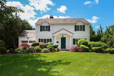 130 Country Club Drive, Manhasset, NY 11030 - Photo 1
