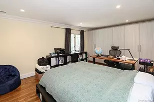 130 Country Club Dr, Manhasset, NY 11030 - Photo 13