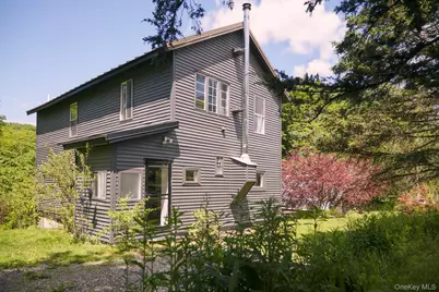 153 Near Road, Red Hook, NY 12571 - Photo 1