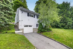 4 Pamela Ln, Valhalla, NY 10595 - Photo 3
