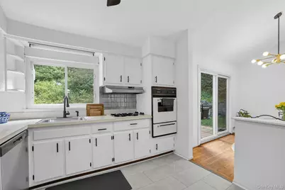 4 Pamela Lane, Valhalla, NY 10595 - Photo 15