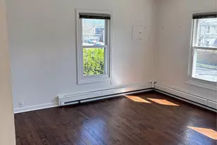 7 Thorne St, Patchogue, NY 11772 - Photo 5