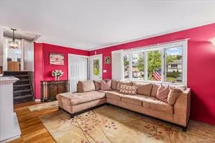 5 Chance St, Hicksville, NY 11801 - Photo 5