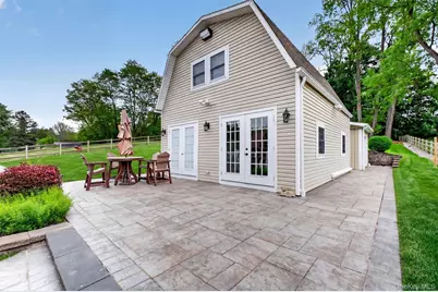 46 Camelot Road, Poughkeepsie, NY 12601 - Photo 47