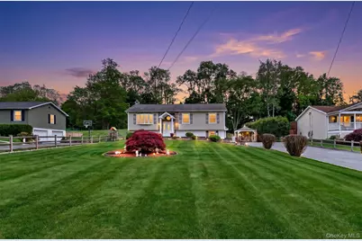 46 Camelot Road, Poughkeepsie, NY 12601 - Photo 1