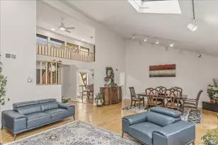 17 Campo Cir, Old Westbury, NY 11568 - Photo 7