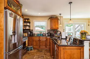 119 Jacqueline Ln, Centereach, NY 11720 - Photo 3