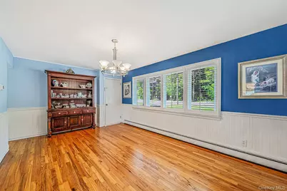 376 S Country Road, Patchogue, NY 11772 - Photo 7