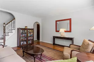 1032 N 6th St, New Hyde Park, NY 11040 - Photo 5