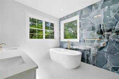 1130 Carlls Straight Path, Dix Hills, NY 11746 - Photo 23