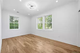 1130 Carlls Straight Path, Dix Hills, NY 11746 - Photo 27