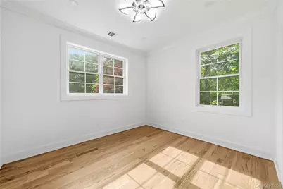 1130 Carlls Straight Path, Dix Hills, NY 11746 - Photo 31